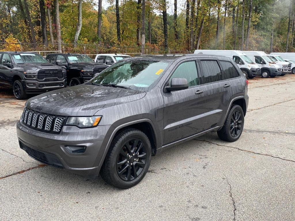 used 2017 Jeep Grand Cherokee car, priced at $16,797