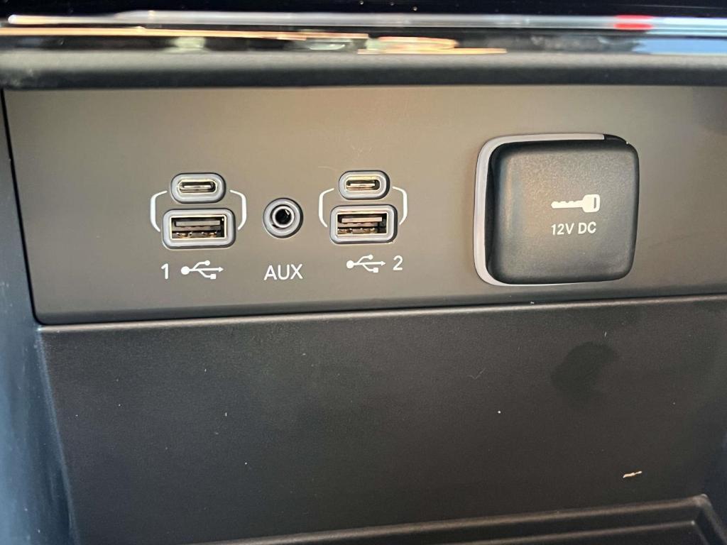 new 2025 Jeep Grand Cherokee car, priced at $39,638