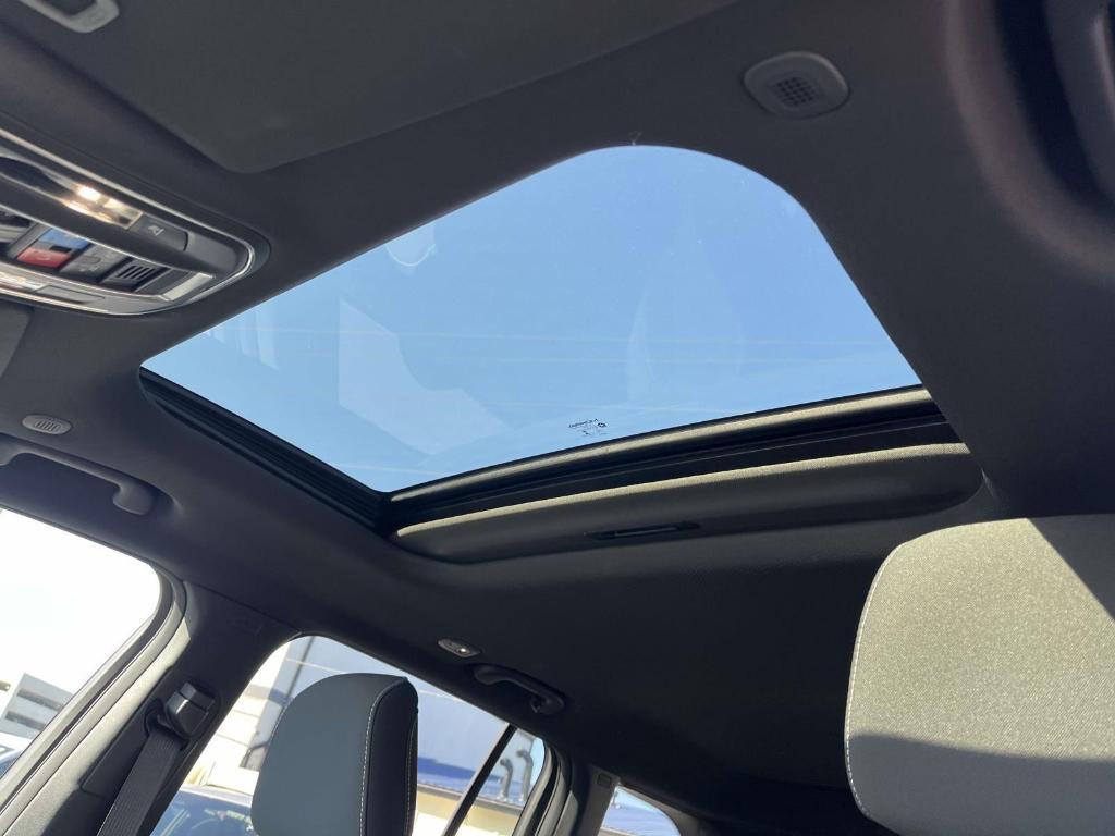 new 2025 Jeep Grand Cherokee car, priced at $39,638