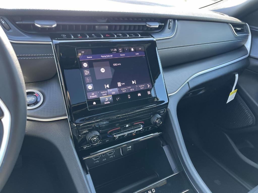 new 2025 Jeep Grand Cherokee car, priced at $39,638