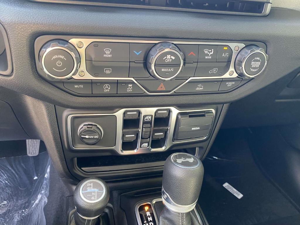 new 2026 Jeep Wrangler car, priced at $41,958