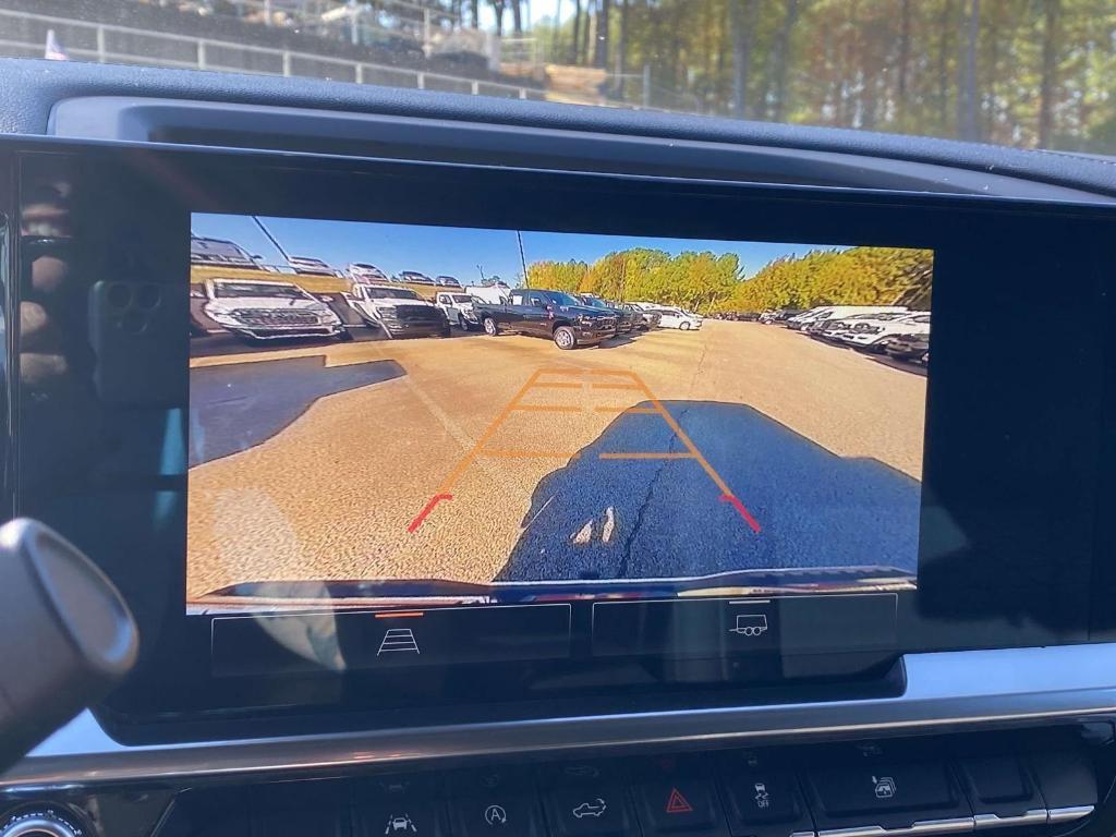 used 2022 GMC Sierra 1500 car, priced at $38,817