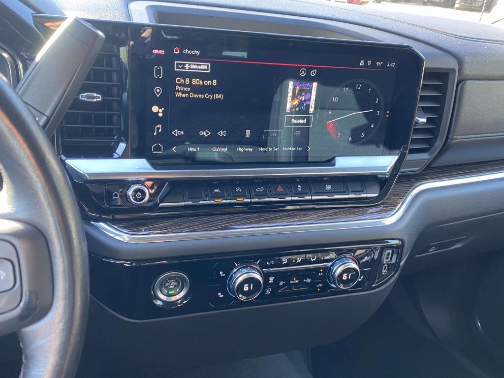 used 2022 GMC Sierra 1500 car, priced at $38,817