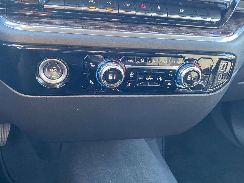 used 2022 GMC Sierra 1500 car, priced at $38,817