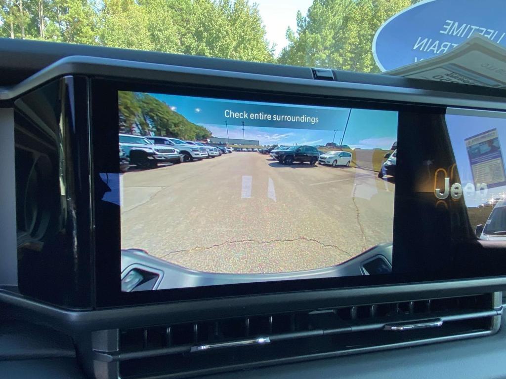 new 2025 Jeep Gladiator car, priced at $46,487