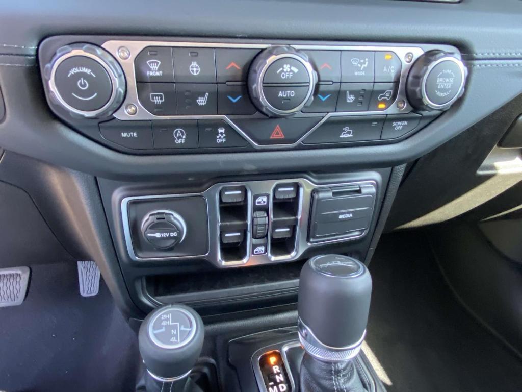 new 2025 Jeep Gladiator car, priced at $46,487