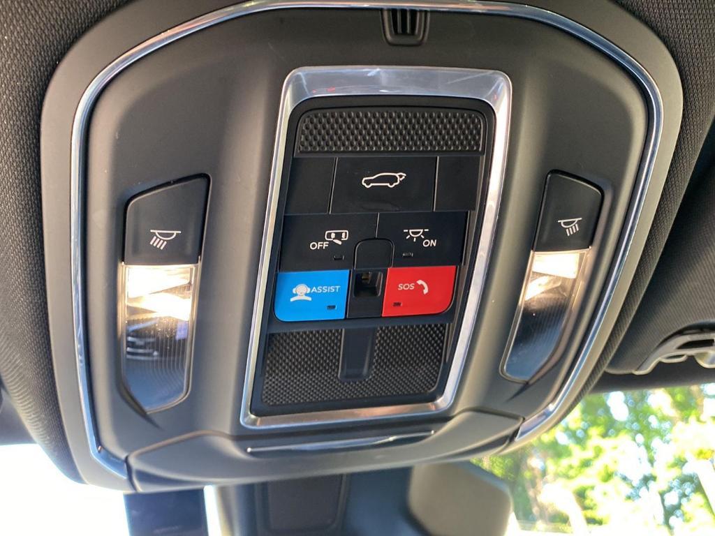 used 2022 Jeep Wagoneer car, priced at $38,999