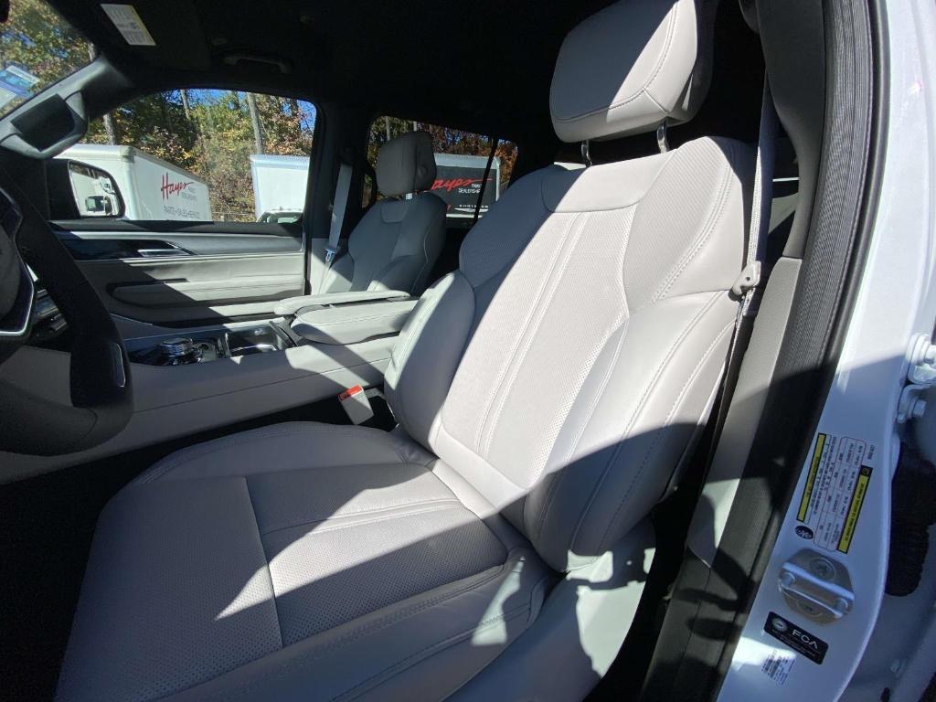 new 2025 Jeep Wagoneer car, priced at $63,933