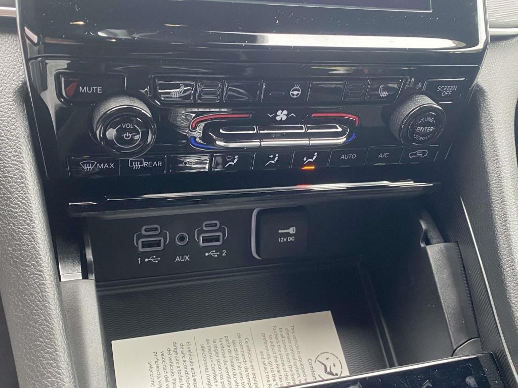 new 2025 Jeep Grand Cherokee L car, priced at $43,556