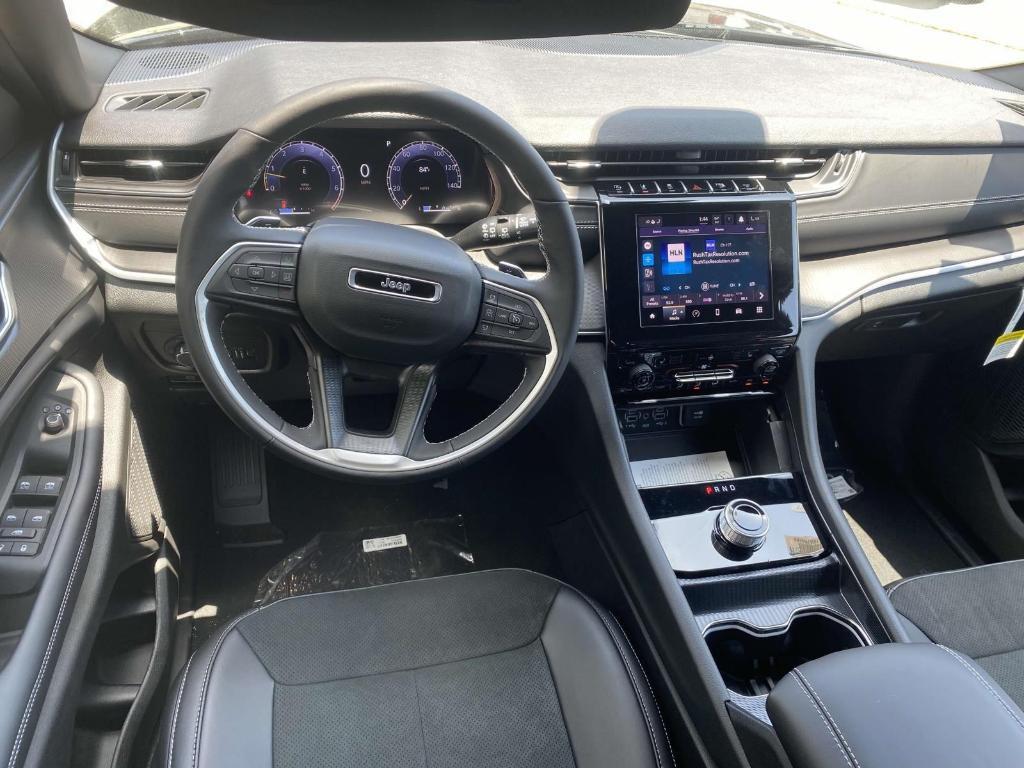 new 2025 Jeep Grand Cherokee L car, priced at $45,618