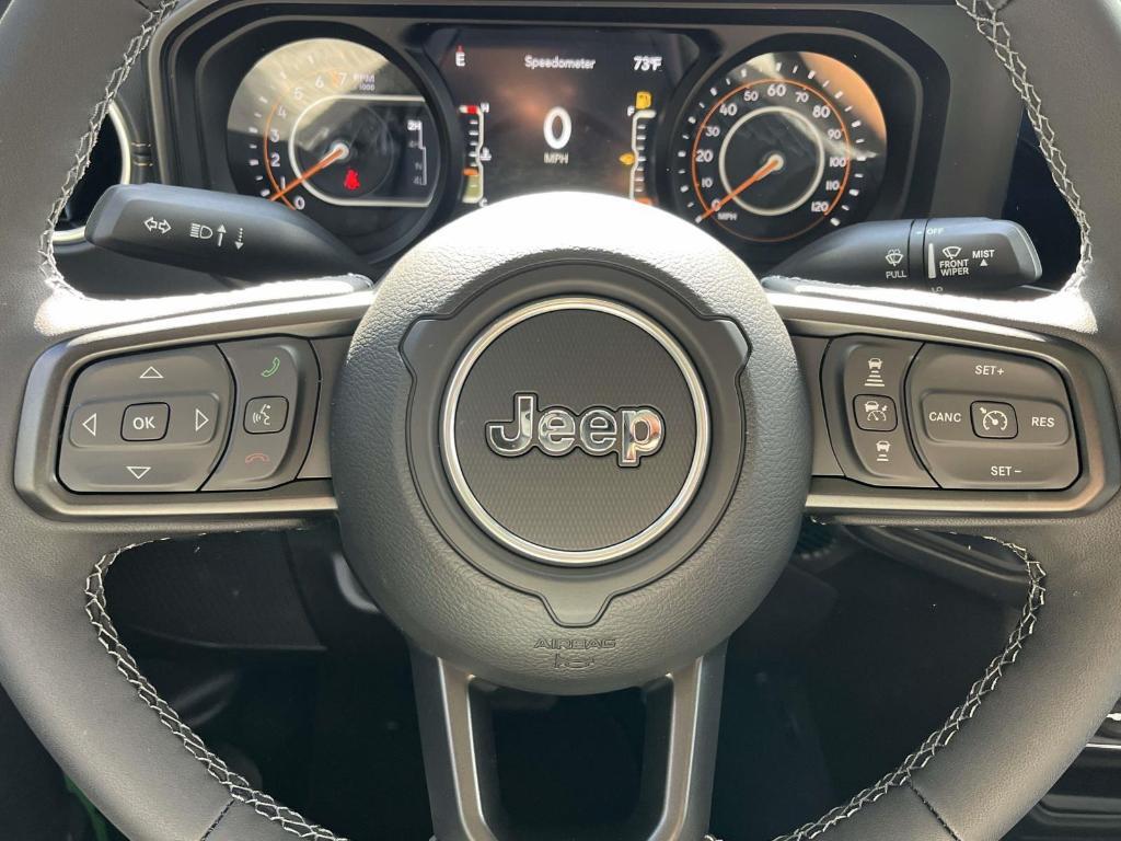 new 2025 Jeep Gladiator car, priced at $43,278