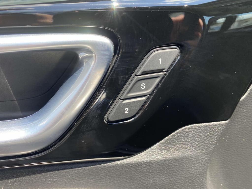 used 2022 Jeep Compass car, priced at $23,999