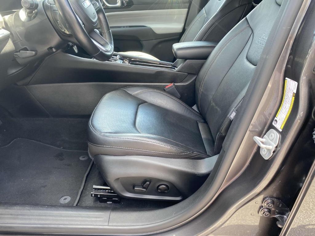 used 2022 Jeep Compass car, priced at $23,999