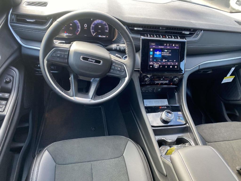 new 2025 Jeep Grand Cherokee L car, priced at $44,092