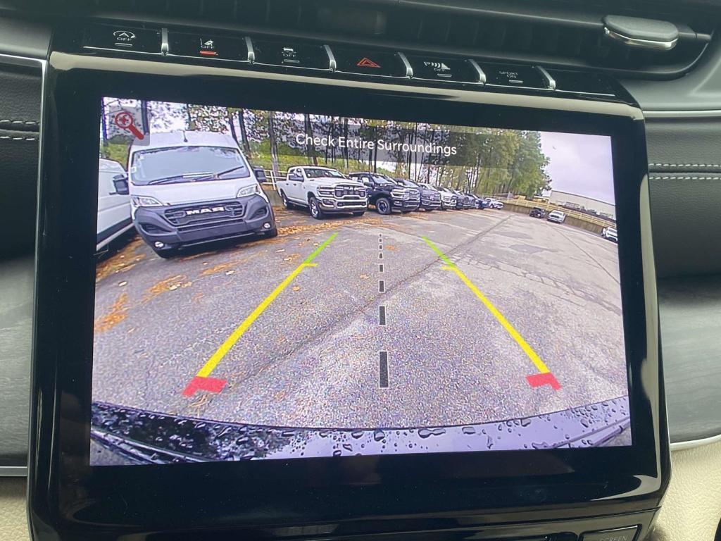 new 2025 Jeep Grand Cherokee car, priced at $41,291