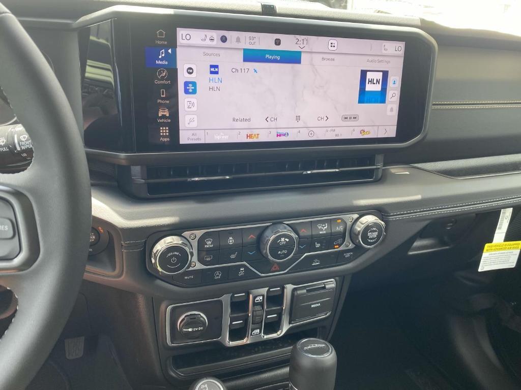new 2025 Jeep Gladiator car, priced at $44,828