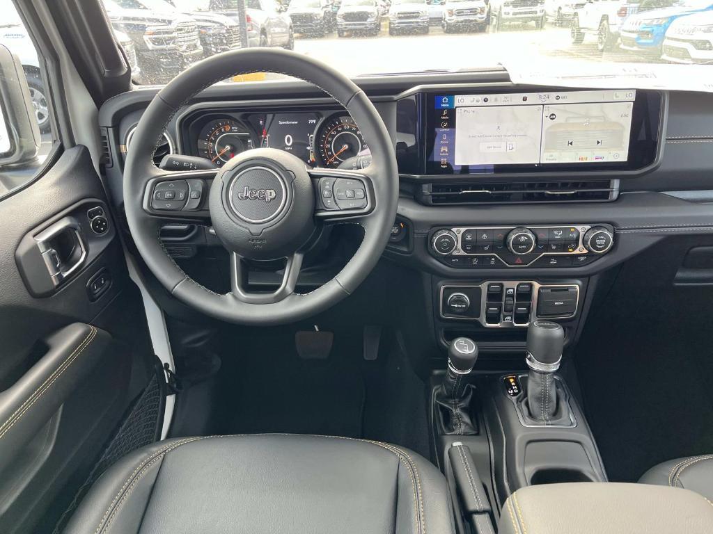 new 2025 Jeep Gladiator car, priced at $44,233