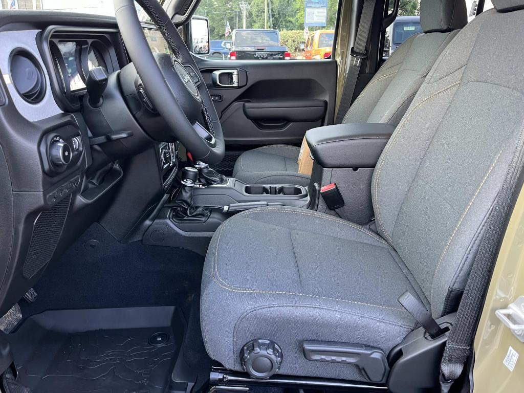new 2025 Jeep Wrangler car, priced at $46,238