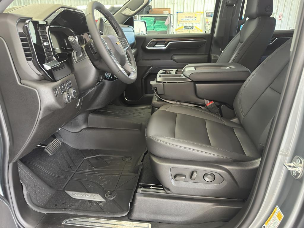 new 2025 Chevrolet Silverado 1500 car, priced at $56,580