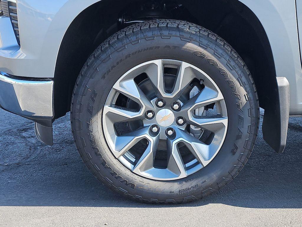 new 2025 Chevrolet Silverado 1500 car, priced at $51,913