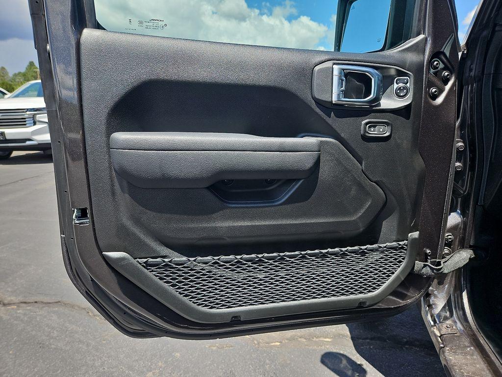 new 2024 Jeep Wrangler car, priced at $55,655