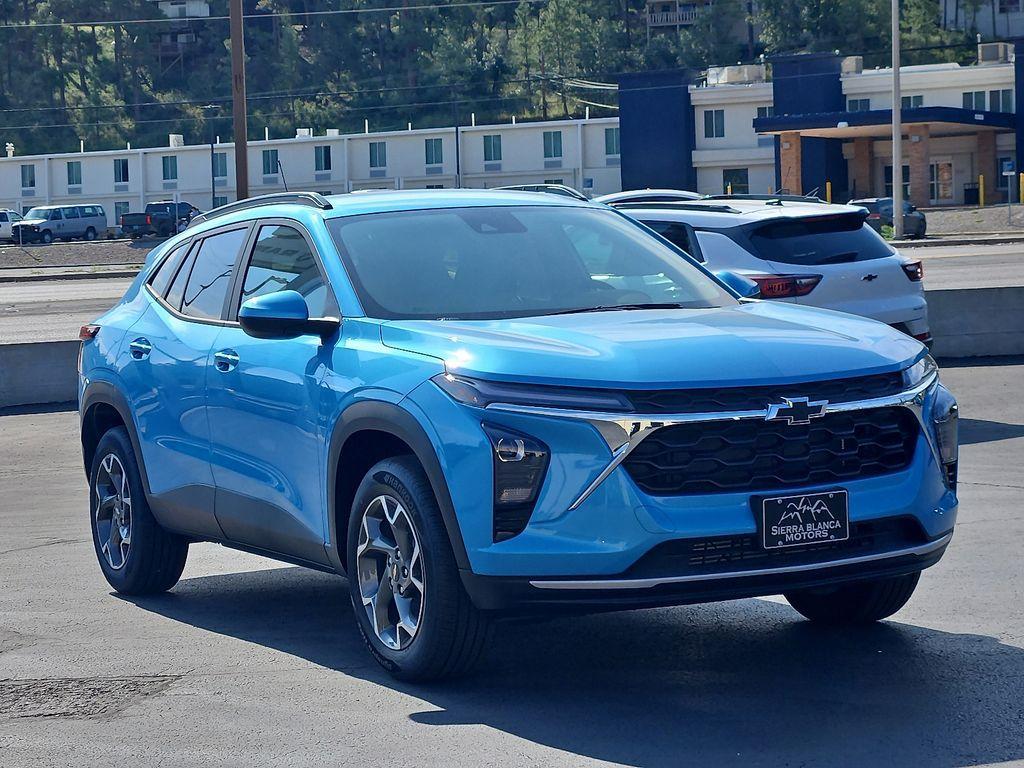new 2025 Chevrolet Trax car, priced at $26,195