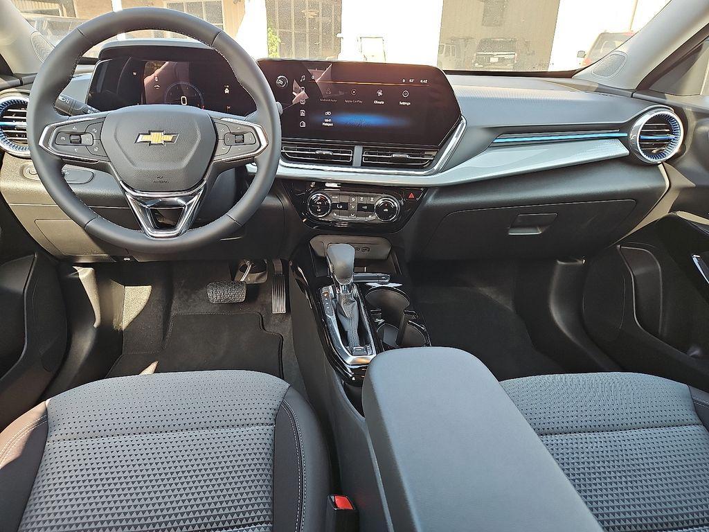 new 2025 Chevrolet Trax car, priced at $26,195