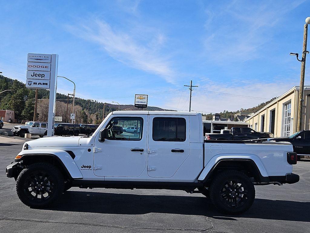 new 2025 Jeep Gladiator car, priced at $44,640