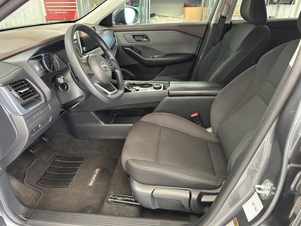 used 2023 Nissan Rogue car, priced at $21,984