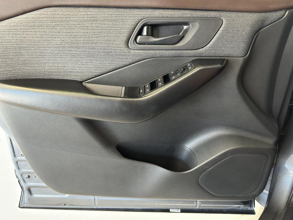 used 2023 Nissan Rogue car, priced at $21,984