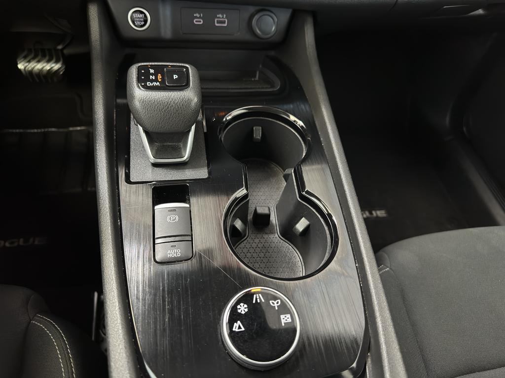 used 2023 Nissan Rogue car, priced at $21,984