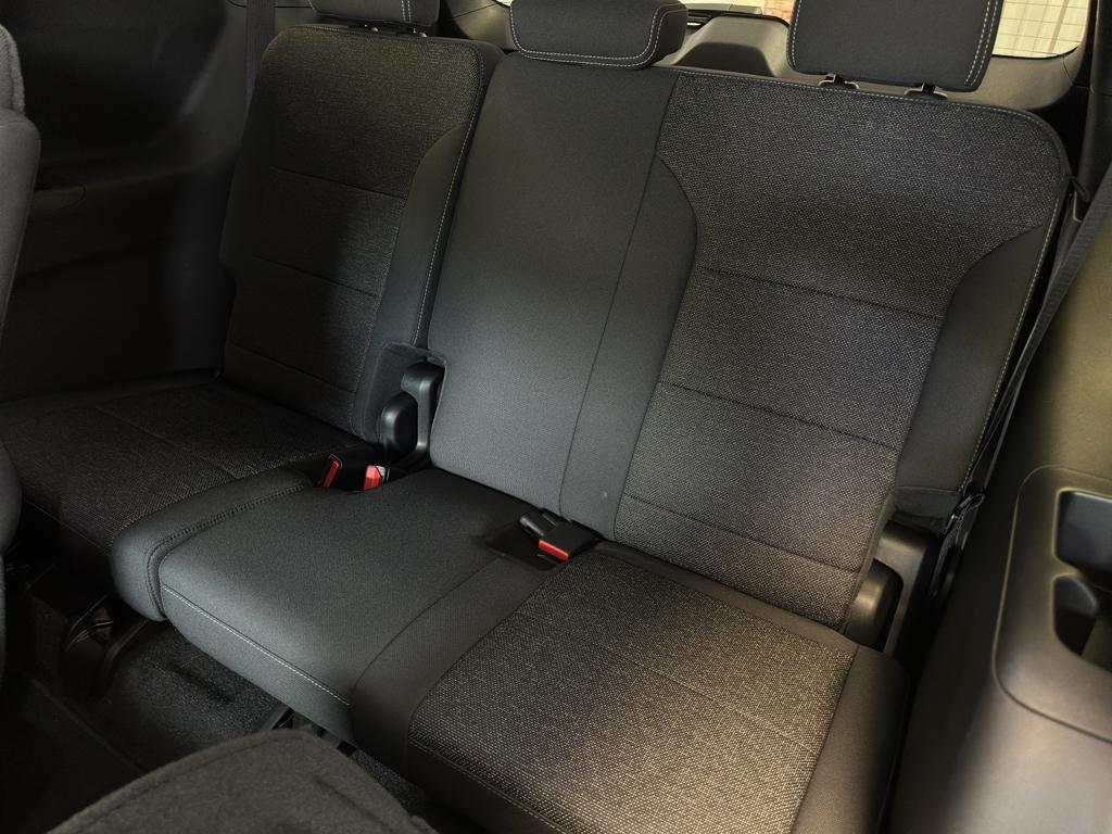 new 2025 Chevrolet Traverse car, priced at $42,195