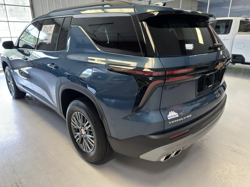 new 2025 Chevrolet Traverse car, priced at $42,195