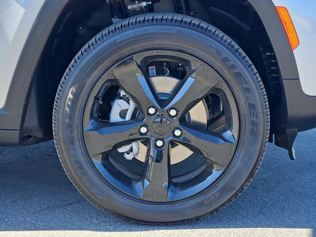 new 2025 Jeep Grand Cherokee L car, priced at $50,175