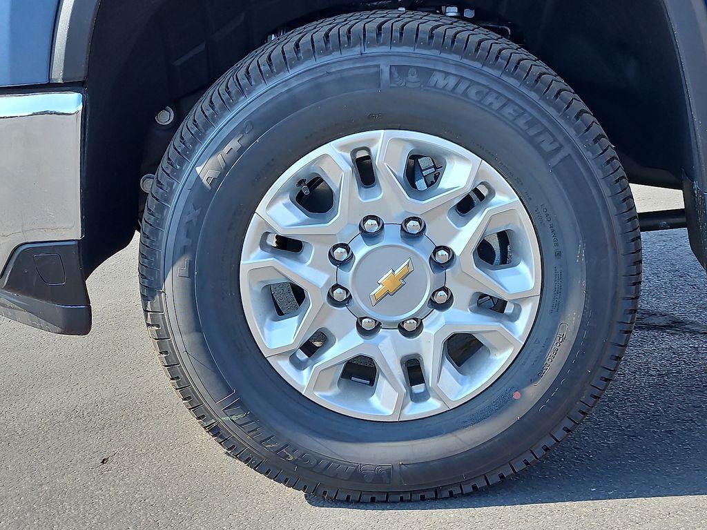 new 2025 Chevrolet Silverado 2500 car, priced at $64,295