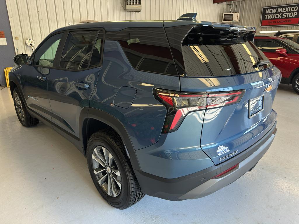 new 2026 Chevrolet Equinox car, priced at $32,085