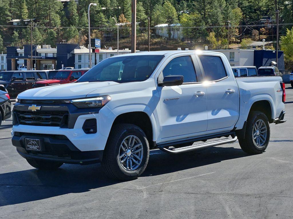 new 2024 Chevrolet Colorado car, priced at $45,130