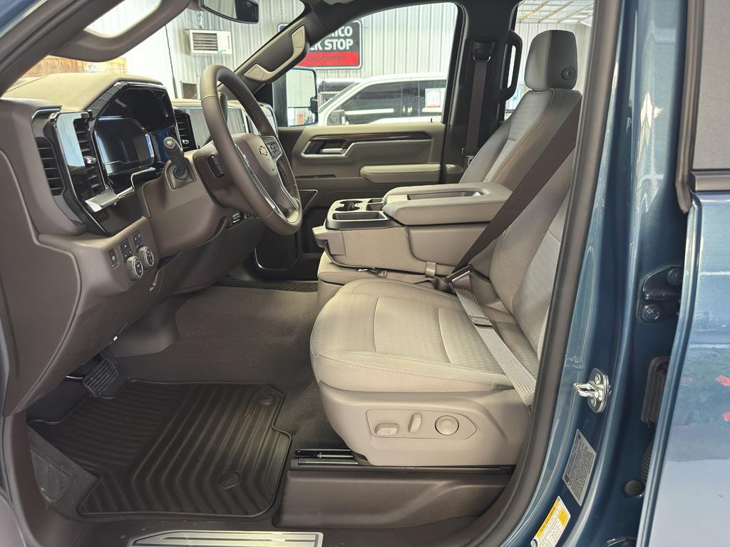 new 2025 Chevrolet Silverado 2500 car, priced at $72,845