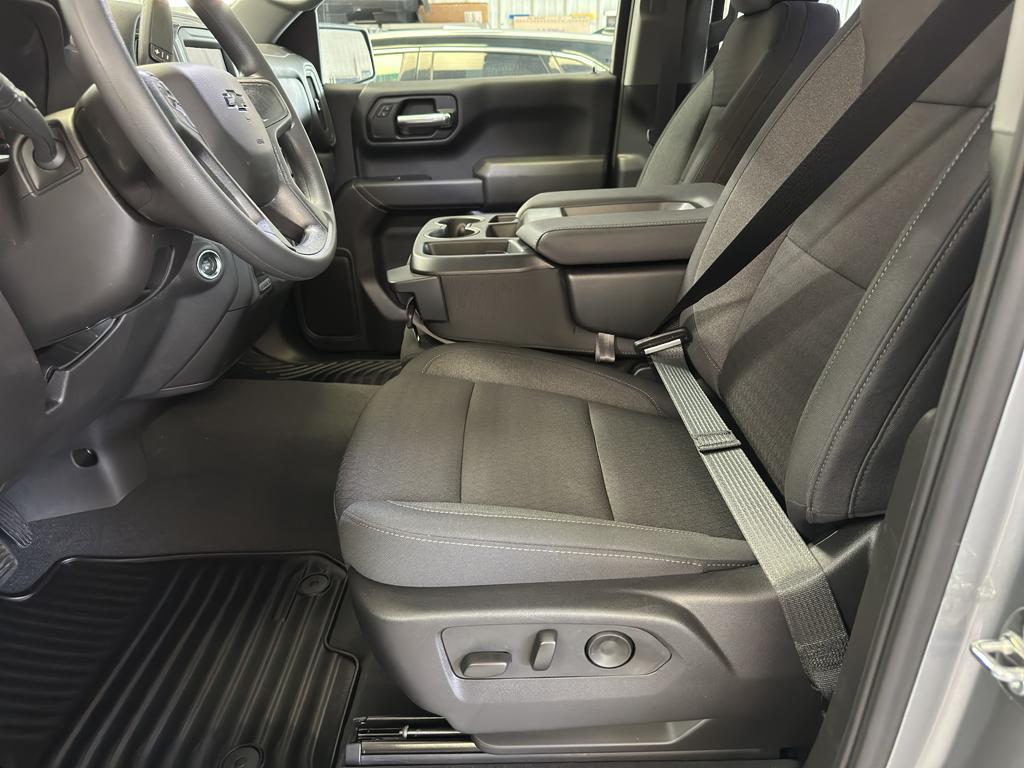 new 2025 Chevrolet Silverado 1500 car