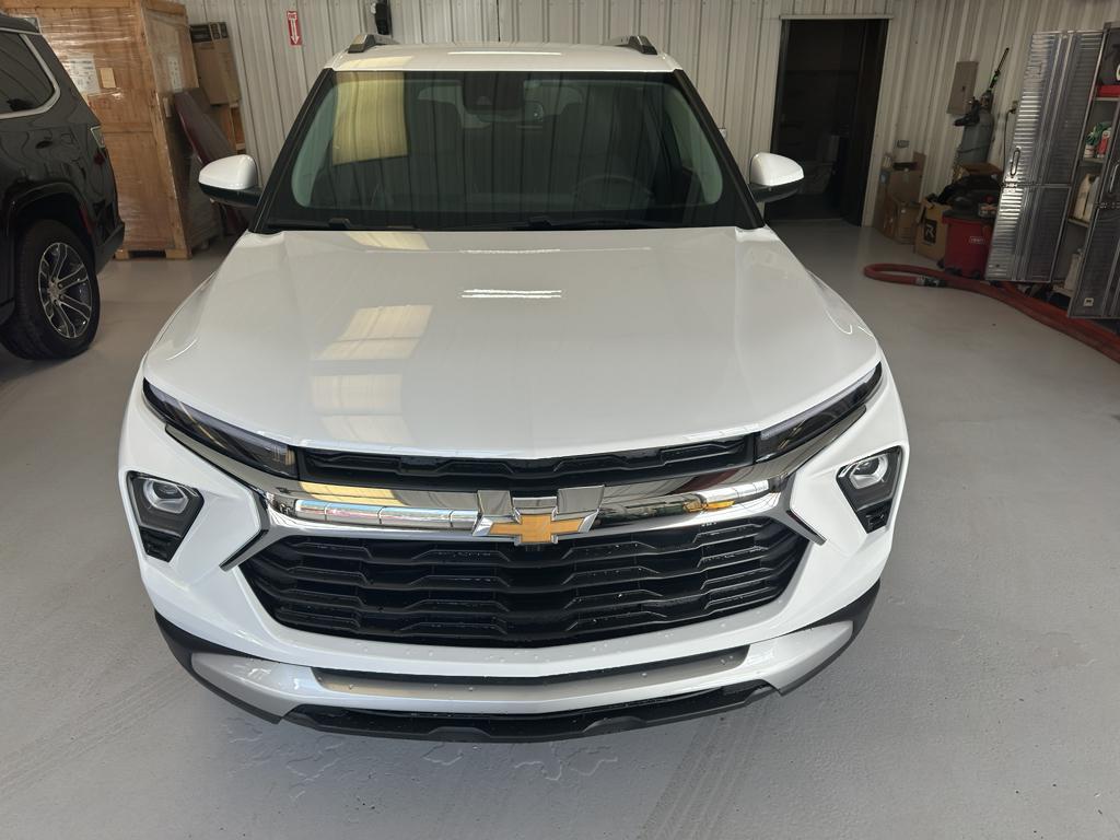 new 2025 Chevrolet TrailBlazer car, priced at $29,220