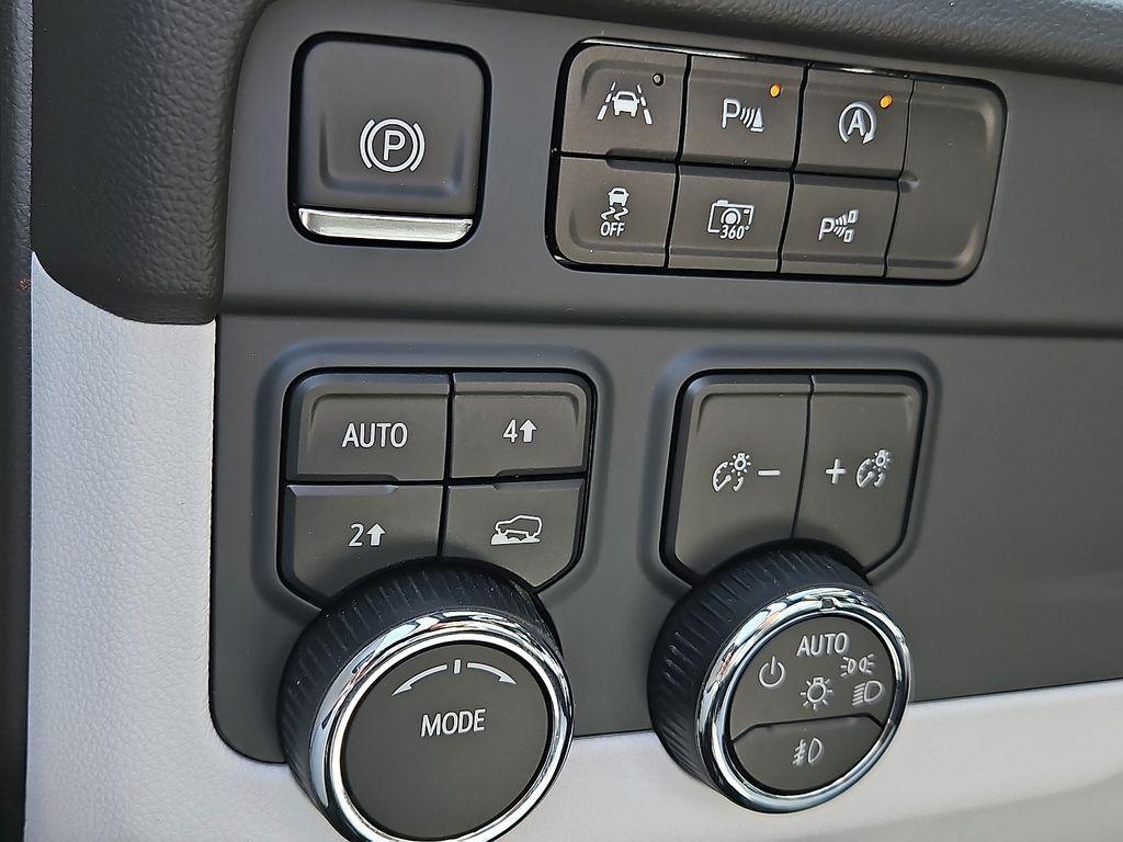 new 2025 Chevrolet Tahoe car, priced at $77,024