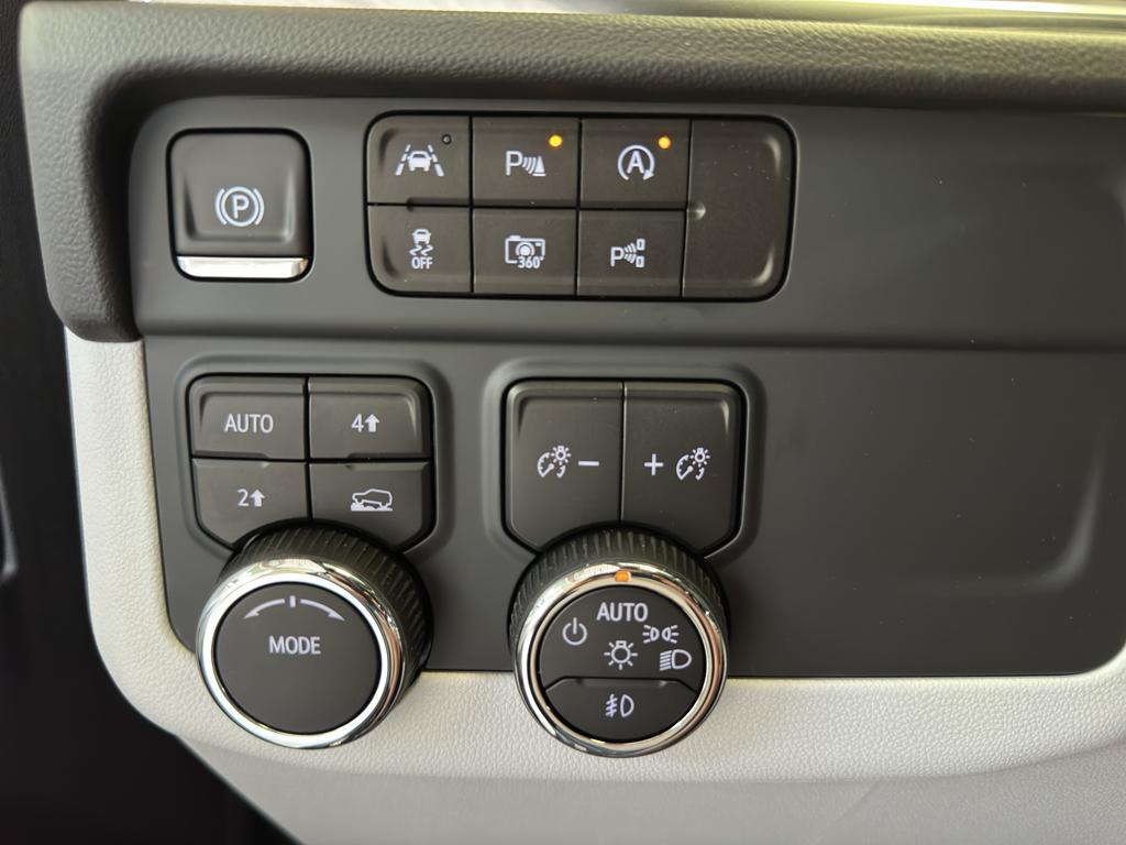 new 2025 Chevrolet Tahoe car, priced at $80,295