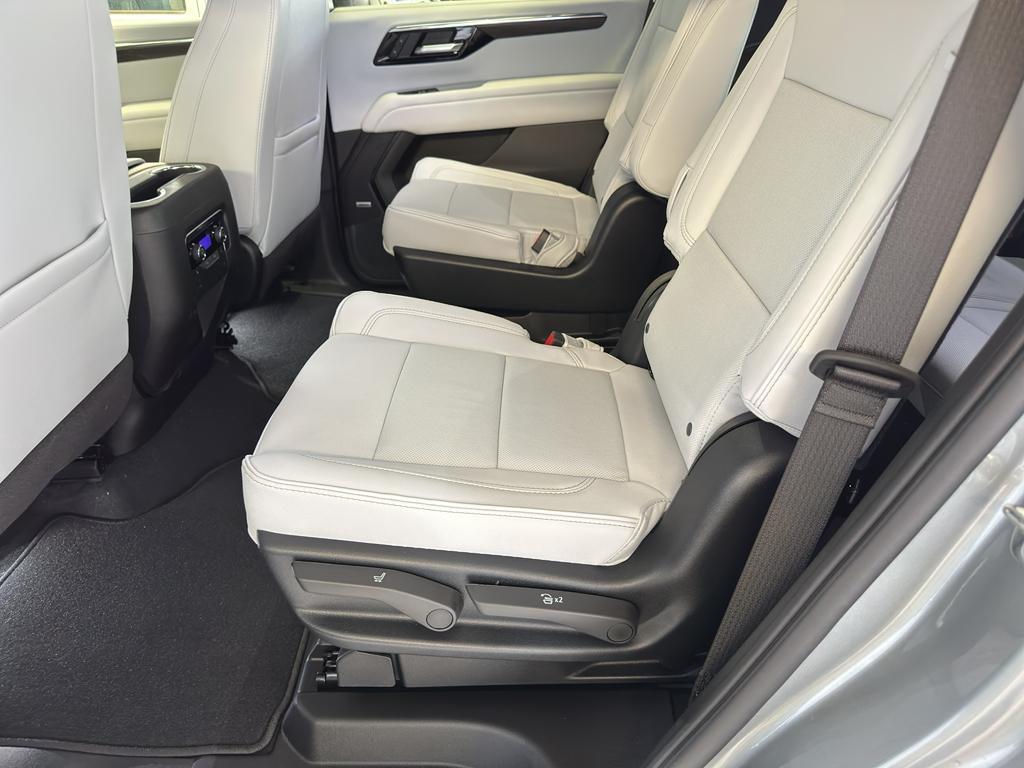 new 2025 Chevrolet Tahoe car, priced at $80,295
