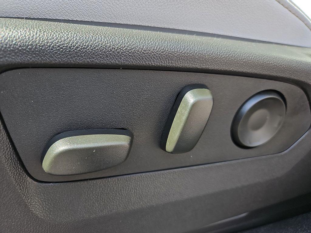 new 2025 Chevrolet Tahoe car, priced at $77,024
