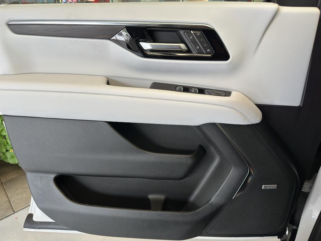 new 2025 Chevrolet Tahoe car, priced at $81,290