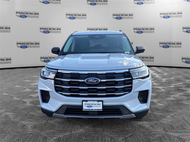 new 2025 Ford Explorer car, priced at $39,950