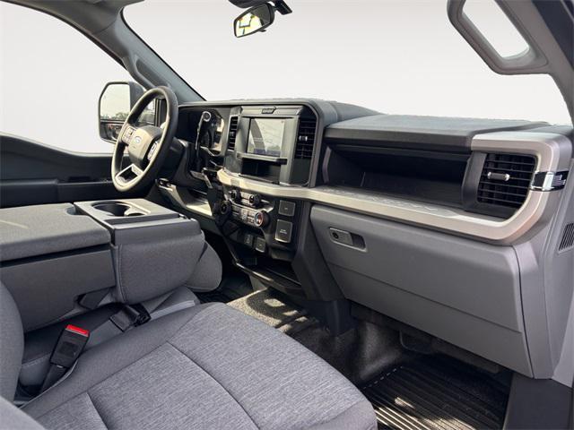 new 2025 Ford F-450 car, priced at $73,470