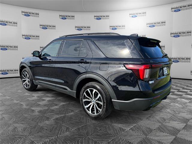 used 2025 Ford Explorer car, priced at $41,985