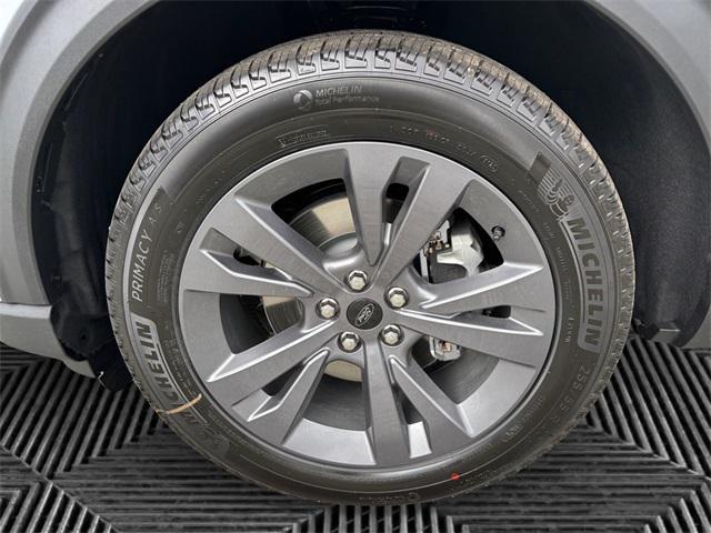 new 2025 Ford Explorer car, priced at $43,415