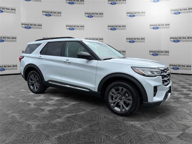 new 2025 Ford Explorer car, priced at $43,415